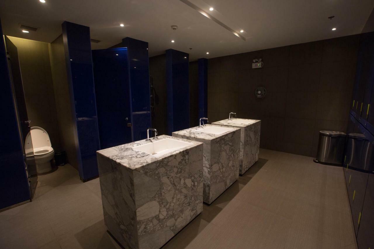 The Base Central Pattaya By Pattaya Holiday Экстерьер фото