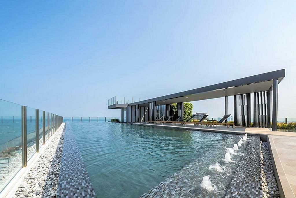 The Base Central Pattaya By Pattaya Holiday Экстерьер фото