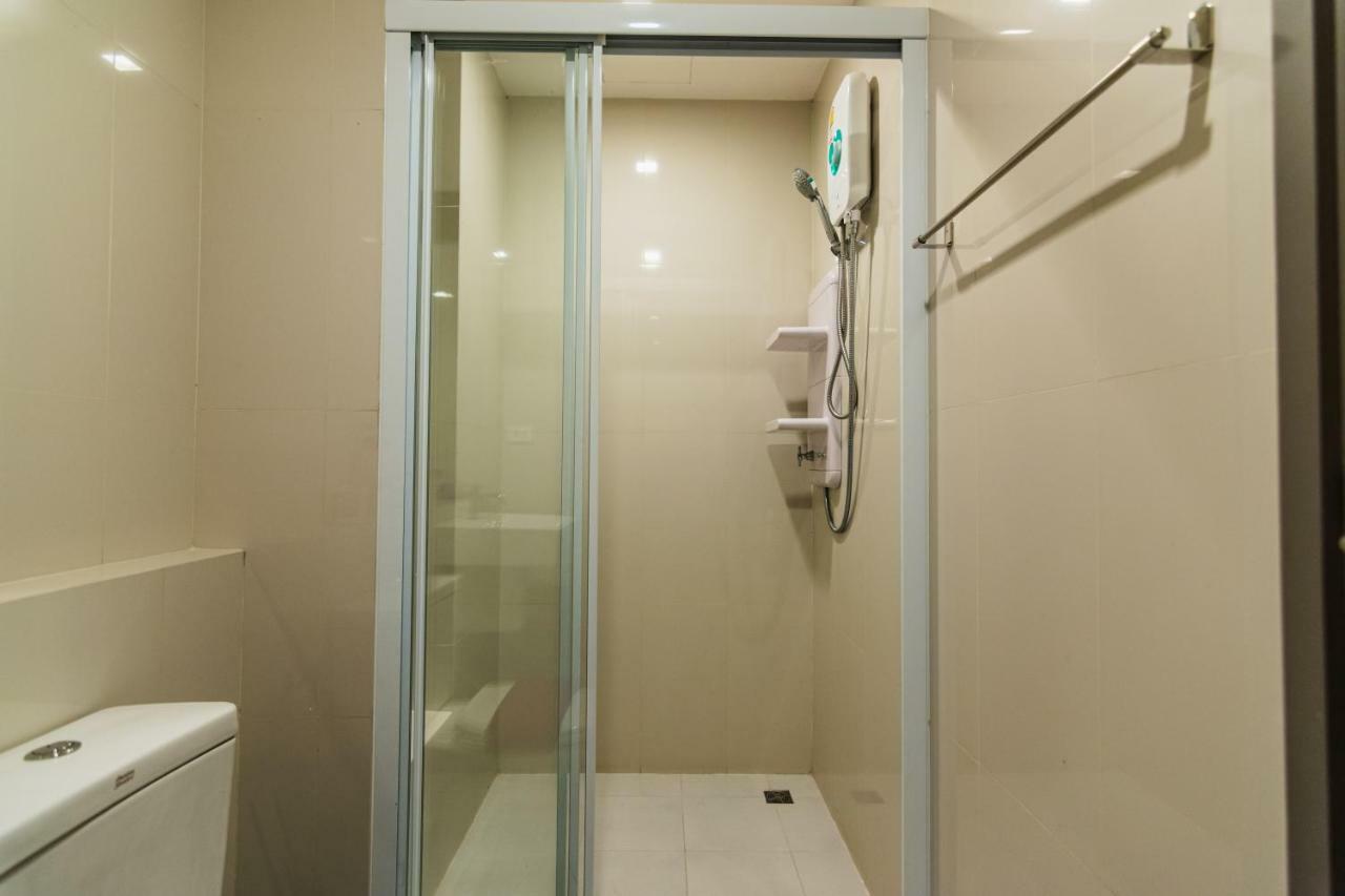 The Base Central Pattaya By Pattaya Holiday Экстерьер фото